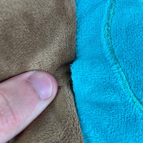 Disney Store 14"x11"x5" Perry the Platypus Plush Pillow - Agent P - Picture 3 of 6